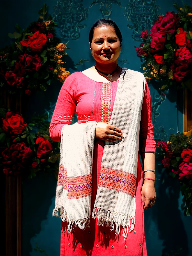 Elegant Handcrafted Scarf – Woven on Traditional Looms White Women Scarf Loom Woven in Kullu