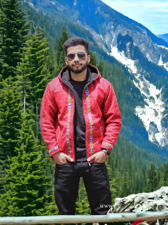 Frostbite Fashion: Zipper Hoodie for the Stylish Adventurer Red Royal Himachalbox.in