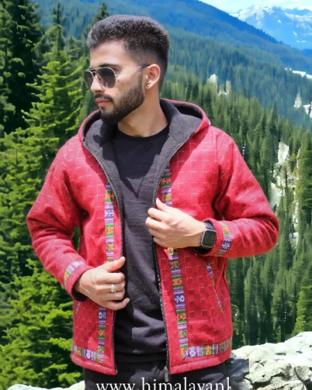 Frostbite Fashion: Zipper Hoodie for the Stylish Adventurer Red