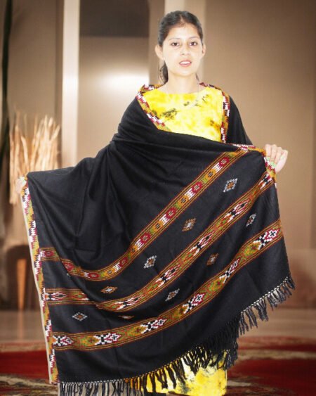 Luxurious Kullu Pure Wool Blanket - Heritage Weaving from Himalayas