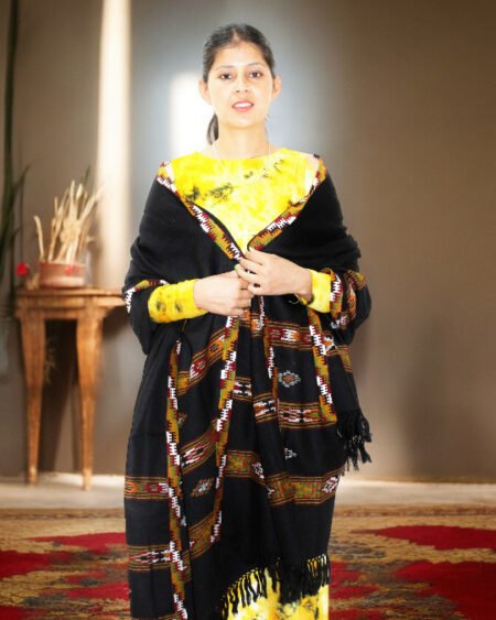 Luxurious Kullu Pure Wool Blanket - Heritage Weaving from Himalayas