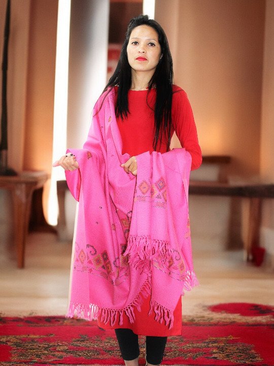 Exclusive Kullu Handloom Pure Wool Shawl for Women and Girls Himachal Box