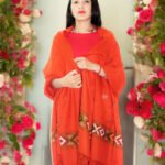 Women's Winter Essential - Authentic Kullu Handloom Wool Shawl Himachal Box