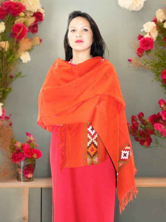 Women's Winter Essential - Authentic Kullu Handloom Wool Shawl Himachal Box