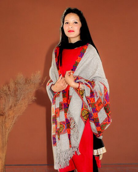 Exquisite Kinnauri Handloom Shawl - Traditional Woven Elegance Himachal Box