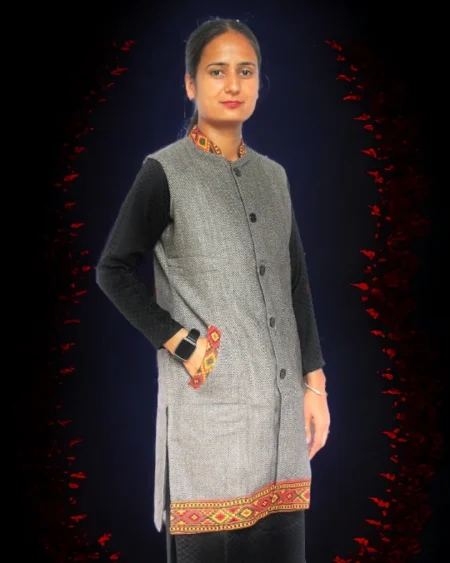 Sleeveless Women’s Long Jacket