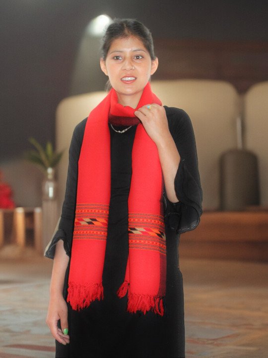 Pure Woolen Scarf by Kullu Weavers - Traditional and Warm for Girls HimachalBox.in
