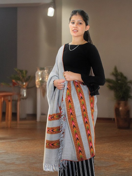 Kullu Weave Pure Wool Scarf - Exquisite Handloom Women's Accessory Himachal Box