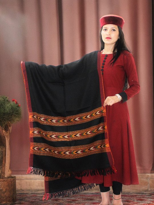 Authentic G.I. Patented Kullu Design Wool Stole by Himalayan Weavers - Handloom Crafted Himachal Box