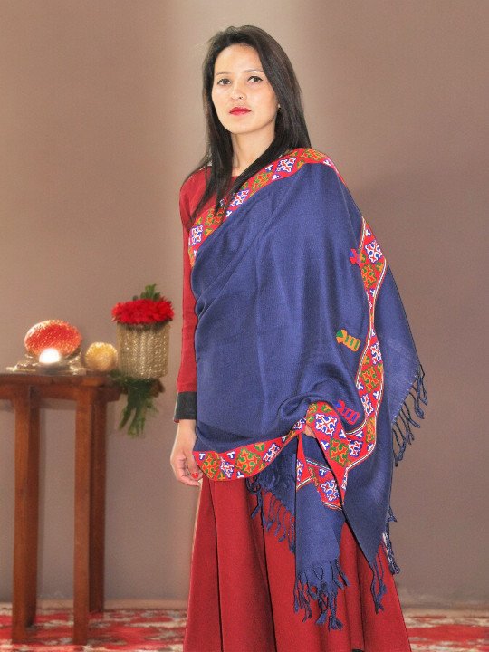 Handloom Himalayan Wool Scarf - Warm and Trendy for Women Himachalbox.in