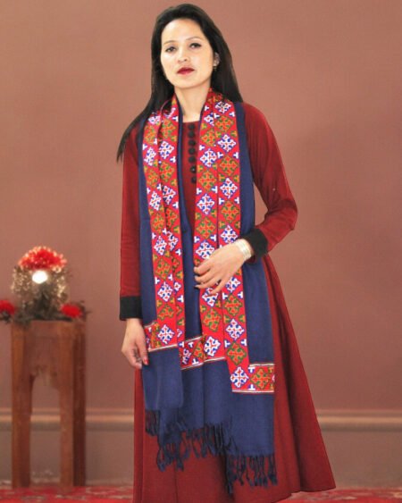 Handloom Himalayan Wool Scarf - Warm and Trendy for Women Himachalbox.in