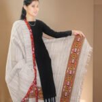 Designer Handloom Woven Pure Wool Shawl for Women Himachal Box