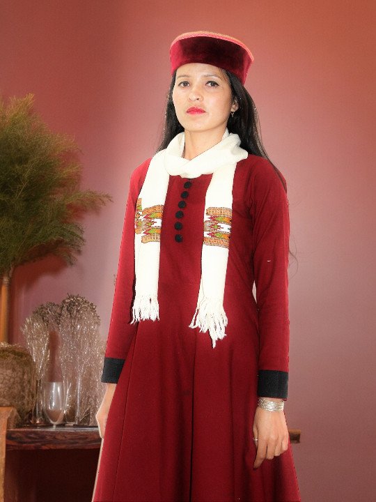 Luxurious Kullu Design Handloom Woolen Scarf - Artisan Craft Himachal Box