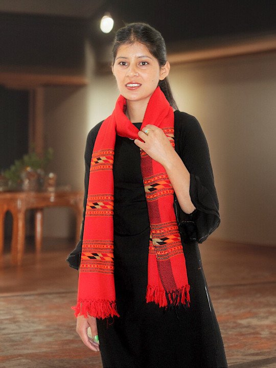 Traditional Kullu Woolen Scarf - Handcrafted Comfort for Girls