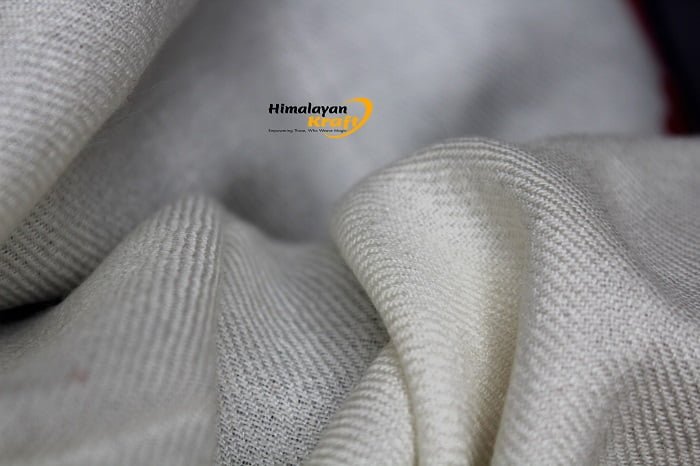 Ethereal Elegance: Pure Wool Kullu Handloom Stole Himachal Box Fabric
