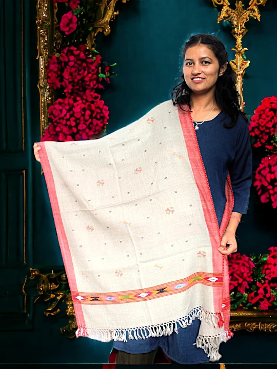 Cultural Chic: Kullu Handloom Pure Wool Scarf Hiamchalbox.in