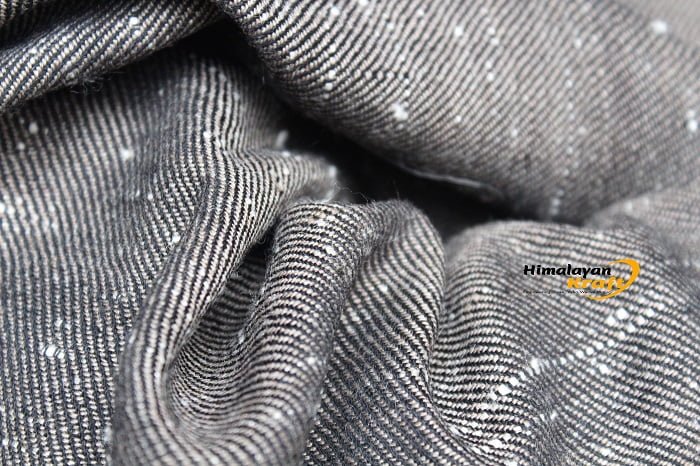 Kullu Craft: Luxurious Pure Wool Women's Stole Himachalbox.in Design Fabric