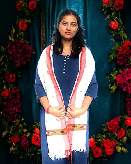 Handloom Haven: Stylish Kullu Woolen Stole Himachalbox.in Buy Now