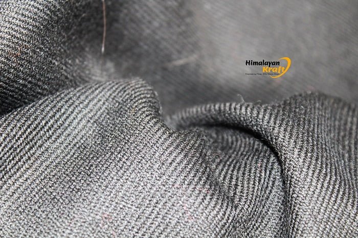 Artisan's Touch: Kullu Design Pure Wool Scarf Himachalbox.in Design