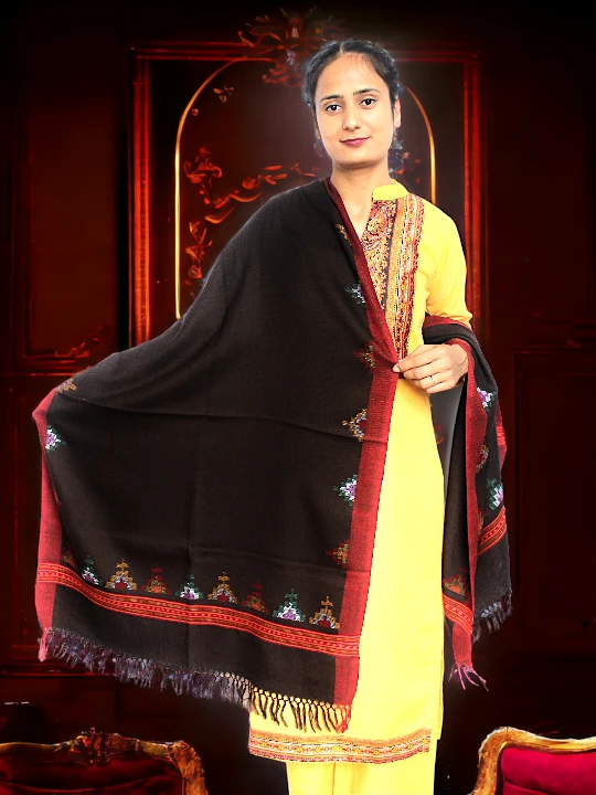 Winter Warmth Pure Wool Kullu Handloom Stole at Himachalbox.in