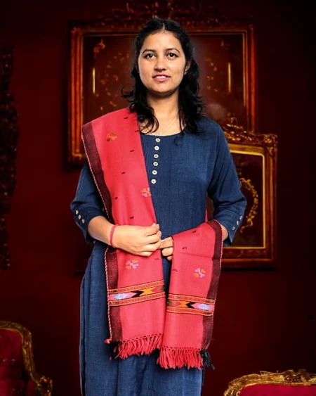 Handloom Splendor: Kullu Wool Scarf for Women Himachalbox.in