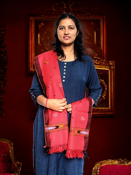 Handloom Splendor: Kullu Wool Scarf for Women Himachalbox.in