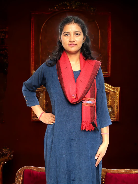 Handloom Splendor: Kullu Wool Scarf for Women Himachalbox.in