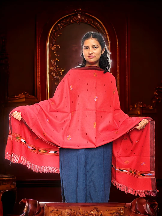 Handloom Splendor: Kullu Wool Scarf for Women Himachalbox.in