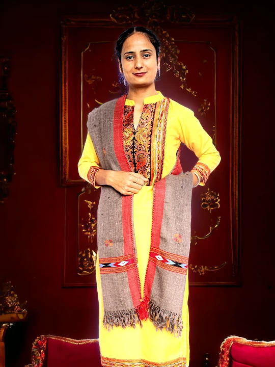 Wrap in Tradition: Kullu Handloom Woolen Scarf Himachalbox.in