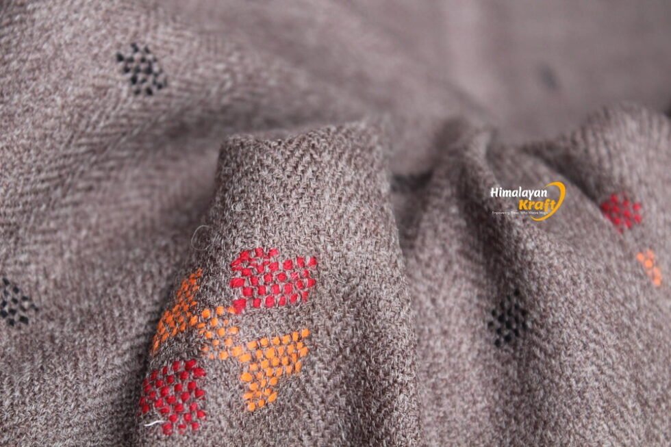 Wrap in Tradition: Kullu Handloom Woolen Scarf Himachalbox.in