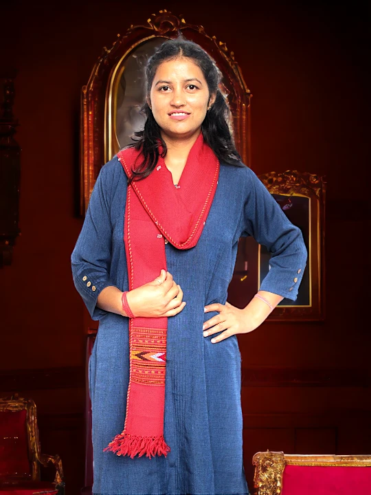 Artisanal Aura: Handloom Kullu Wool Stole Himahalbox.in