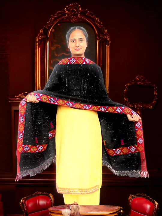 Himalayan Handwoven Pure Wool Stole - Elegant Winter Wrap for Women Himachal Box