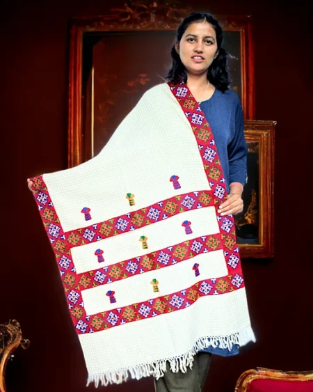 Kullu Weaver's Pure Woolen Scarf - Traditional Design for Girls Himachalbox.in