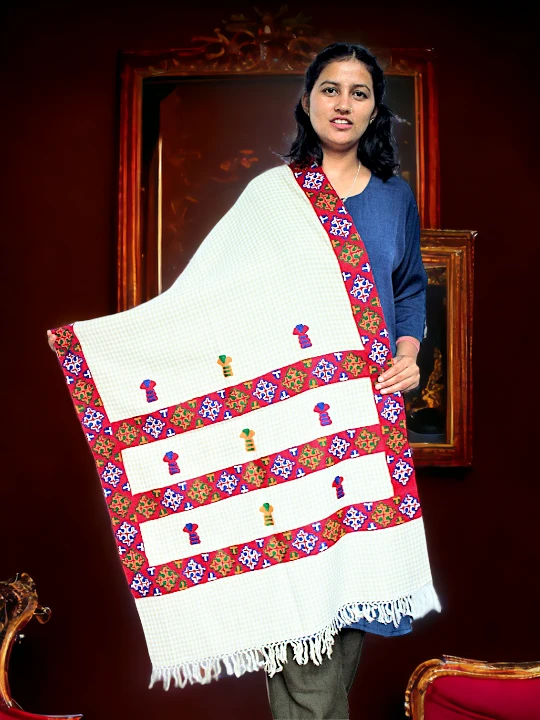 Kullu Weaver's Pure Woolen Scarf - Traditional Design for Girls Himachalbox.in
