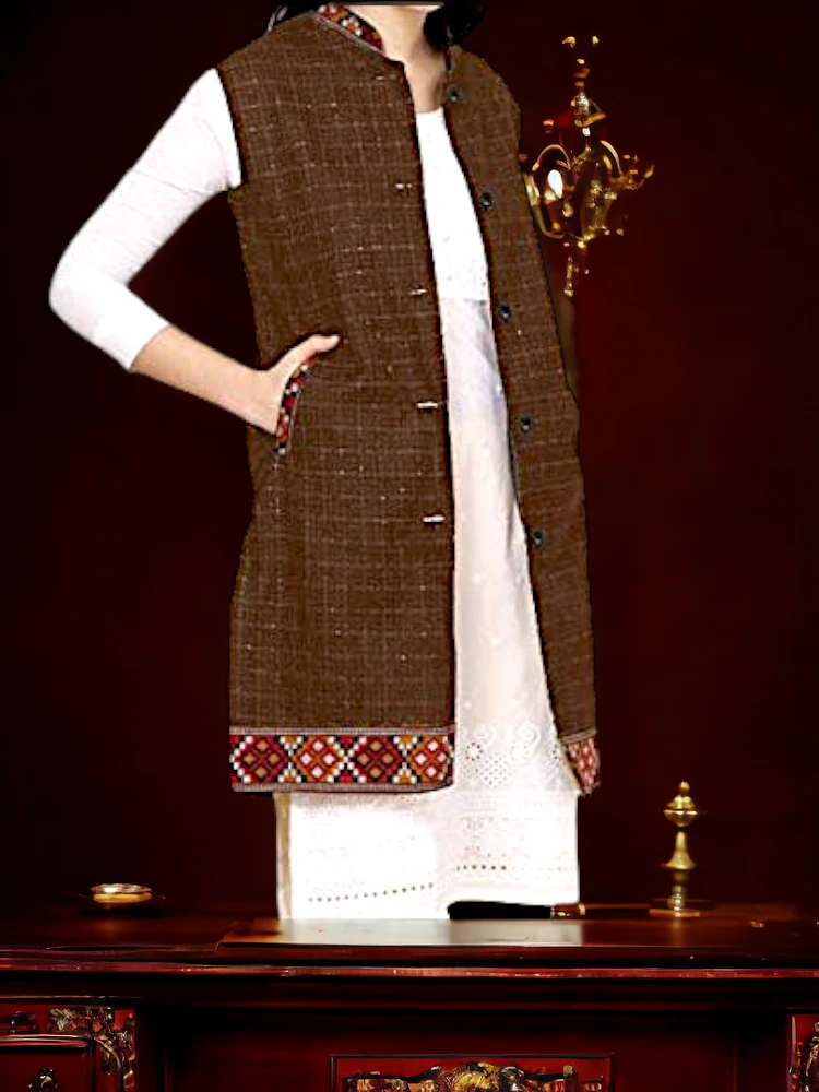 Sleeveless Women’s Long Jacket