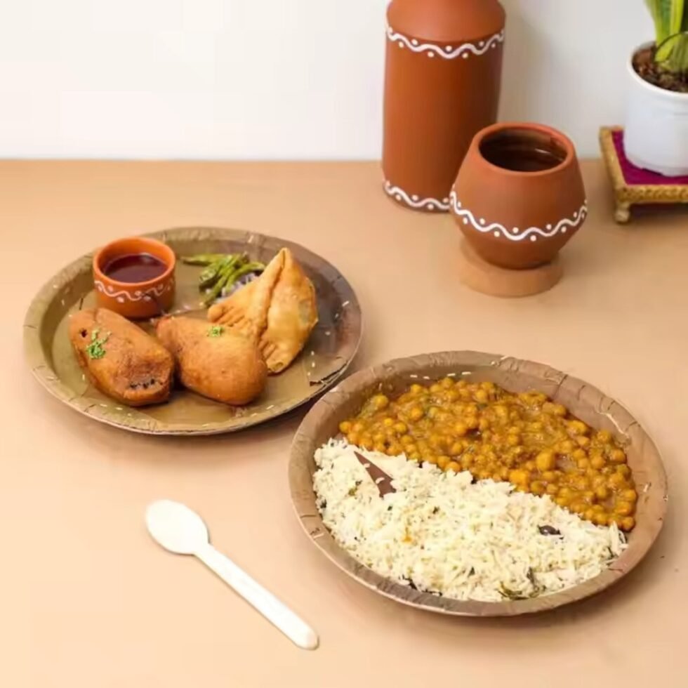 Himachali Dham Disposal Palash Leaf Plates - Bio-Degradable & Stylish - Eco Friendly- Hand made 3- Himachalbox.com