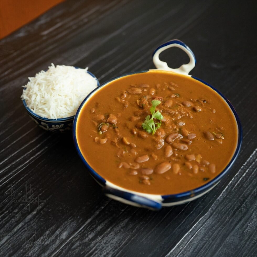 Organic Chitra Rajma From Mountains from Chamba Kinnaur - Local Grown Hand Picked - Himachalbox.com