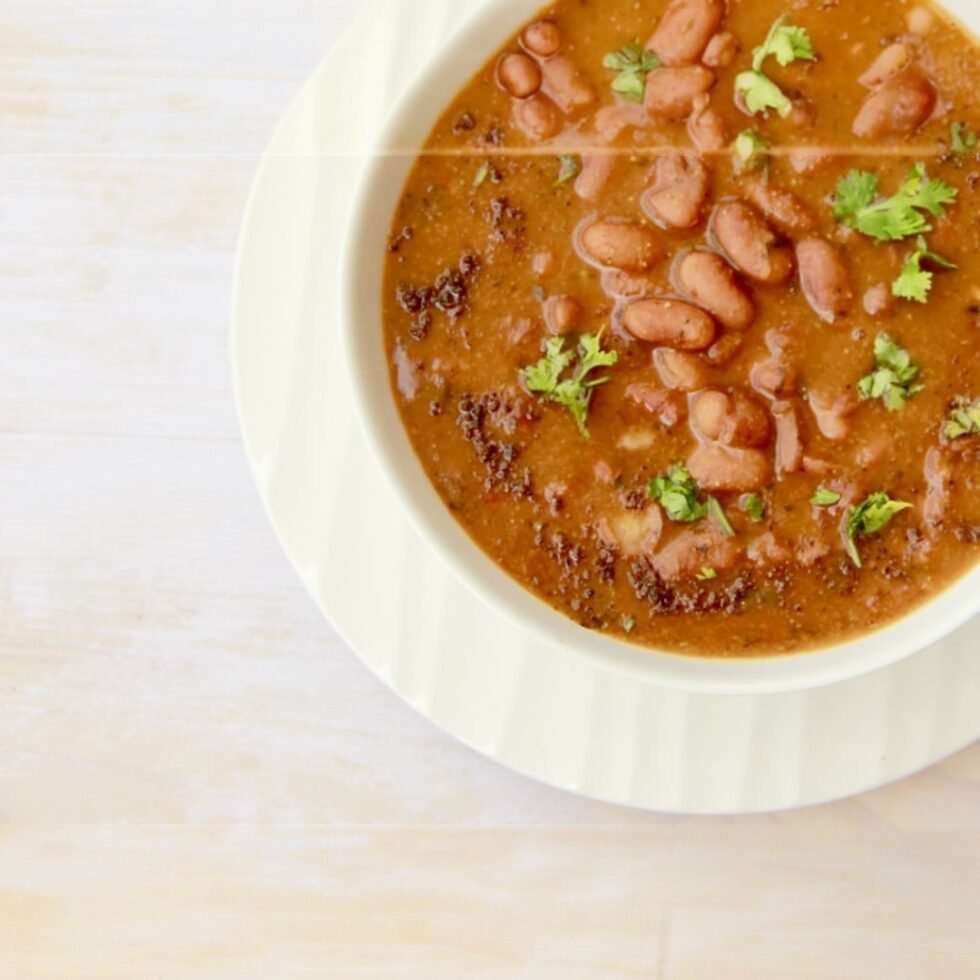 Organic Chitra Rajma From Mountains from Chamba Kinnaur - Local Grown Hand Picked - Himachalbox.com