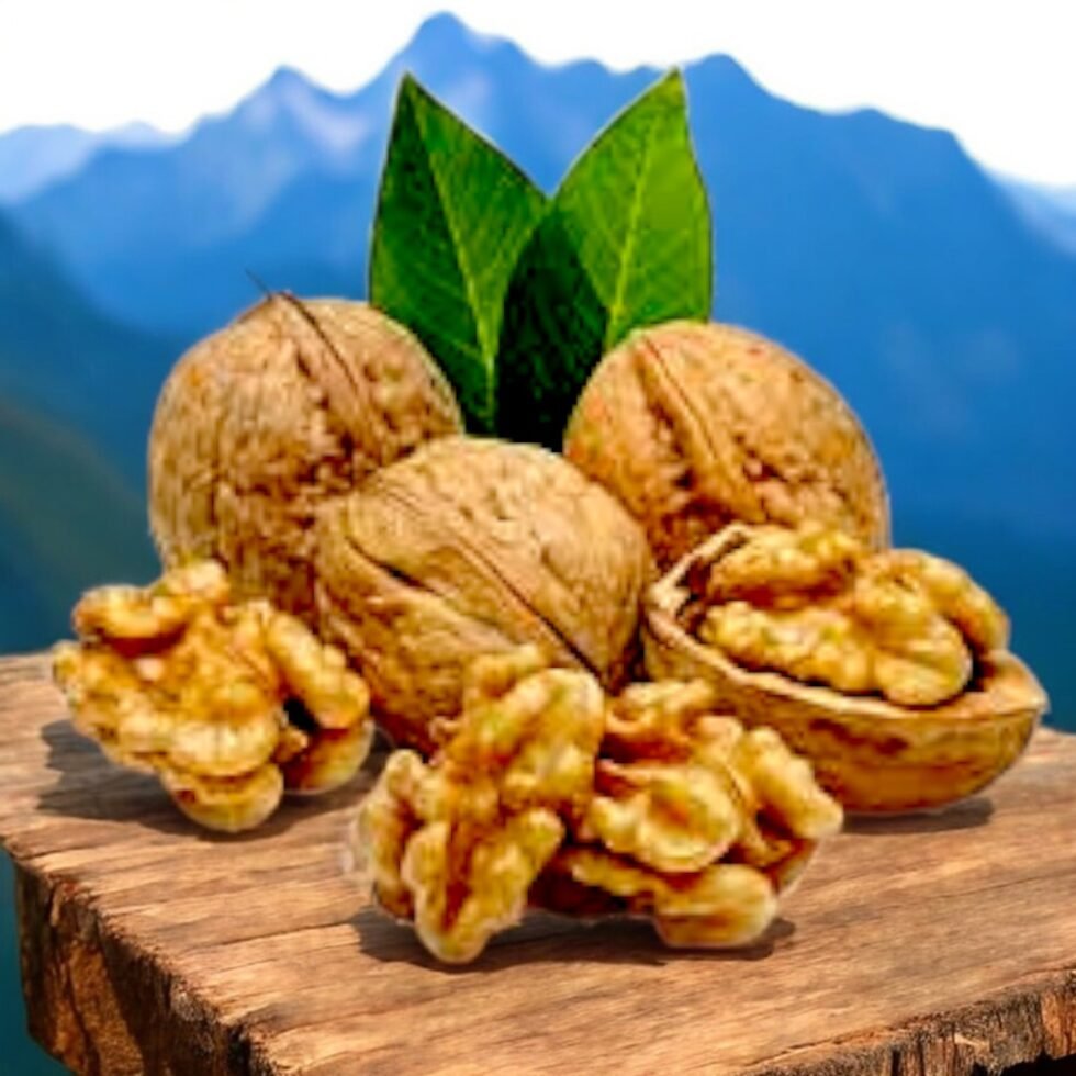 Premium Himalayan Organic Walnuts (Akhrot) Kagzi– 100% Natural & Handpicked