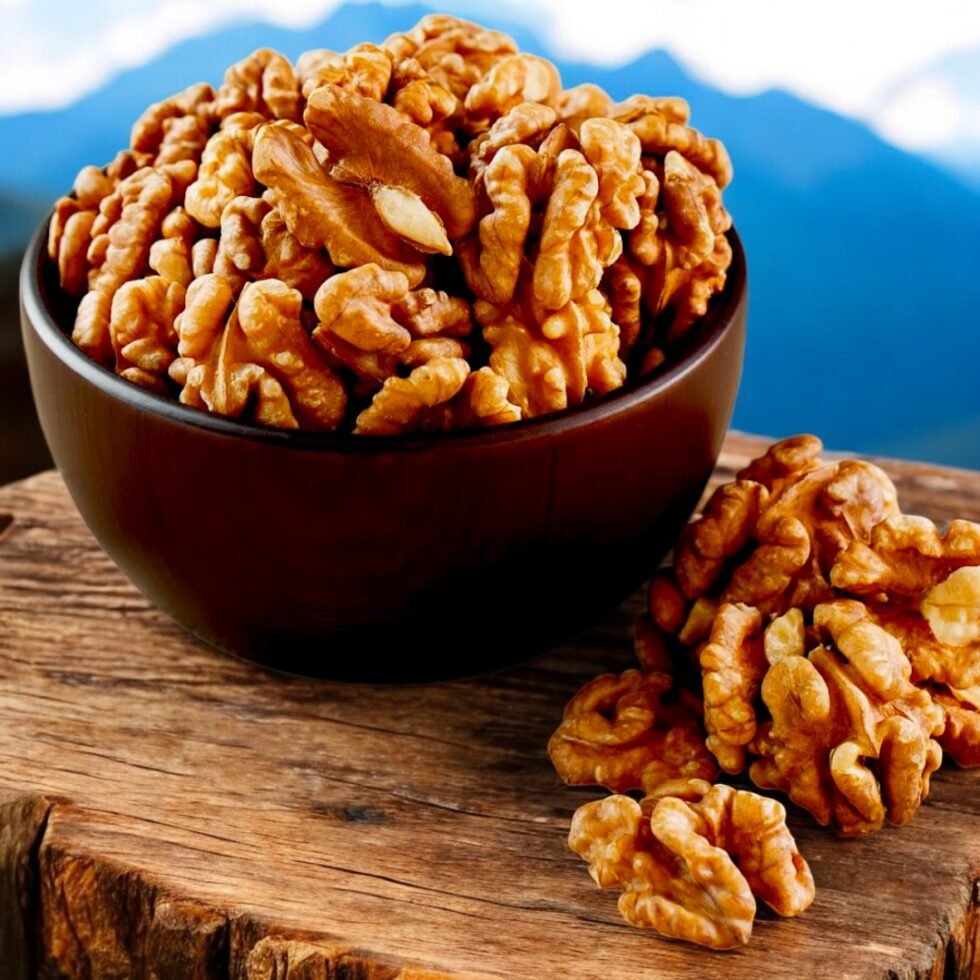 Premium Himalayan Organic Walnuts (Akhrot) Kagzi– 100% Natural & Handpicked