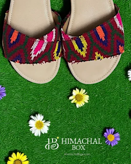 Handcrafted Kullu Patti Chappal – Ethnic Pahadi Slippers for Everyday Comfort - Himachalbox.com