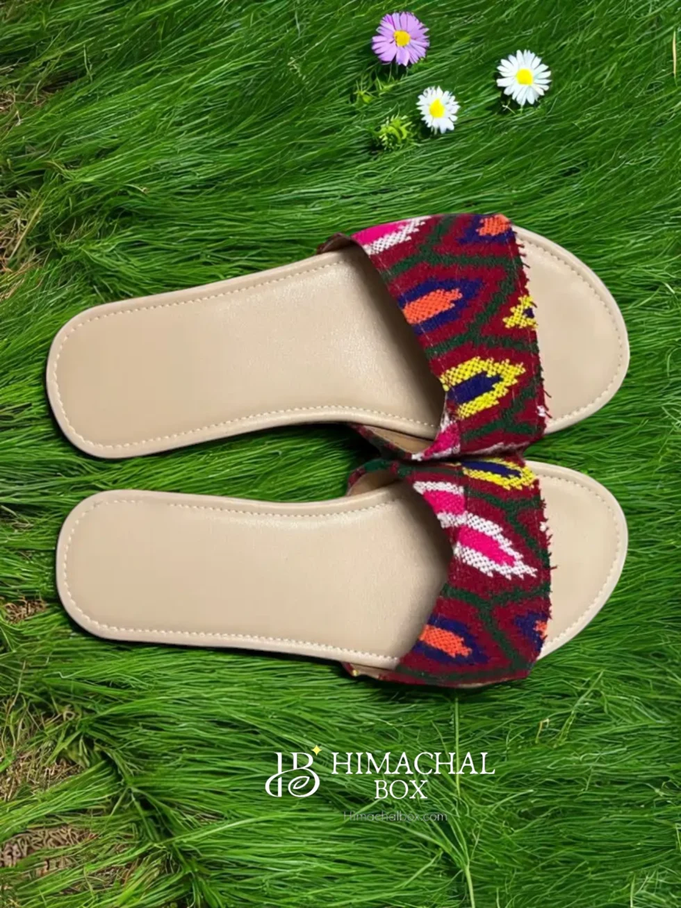 Handcrafted Kullu Patti Chappal – Ethnic Pahadi Slippers for Everyday Comfort - Himachalbox.com