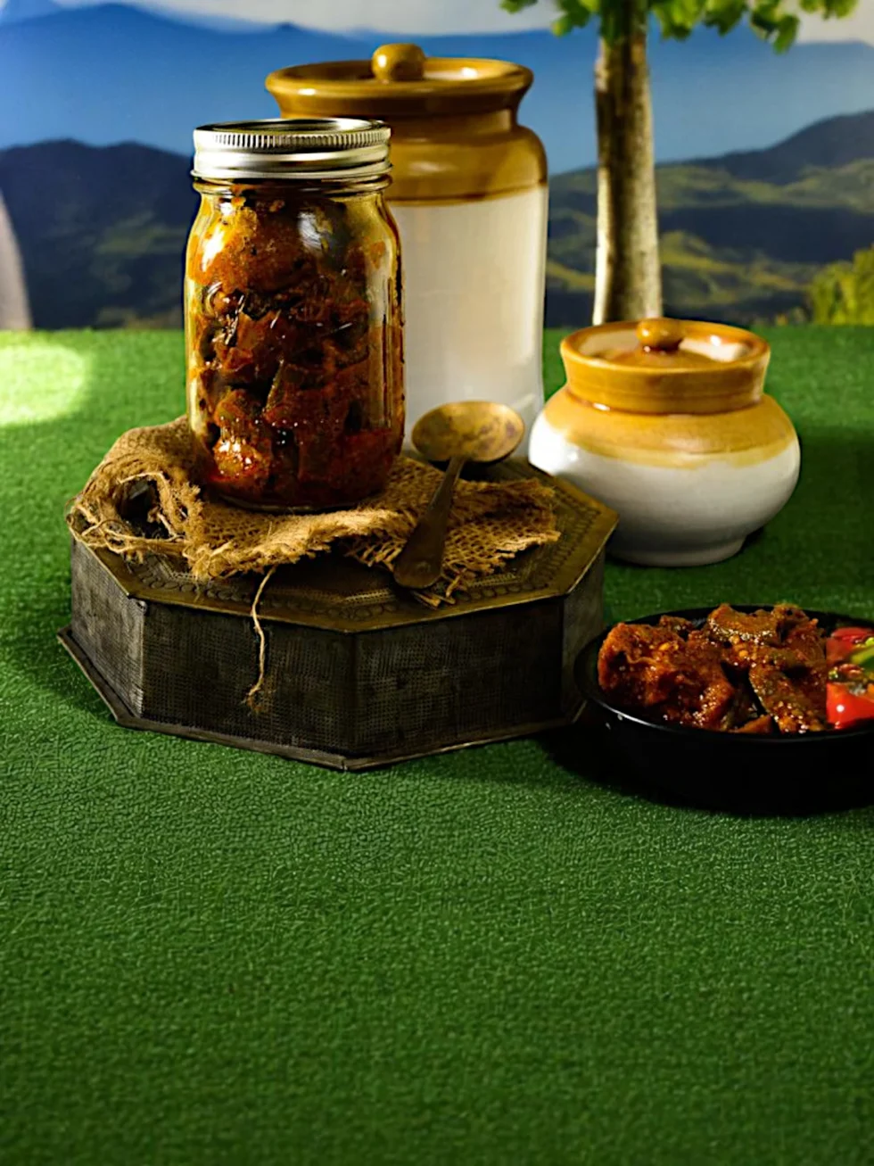 Homemade Organic Nimbu Mirch ka Achaar - Himachal Box