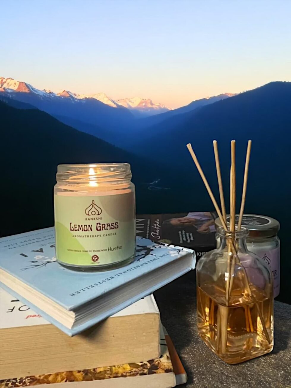 lemongrass-aromatherapy-candle-himachalbox-natural-soywax