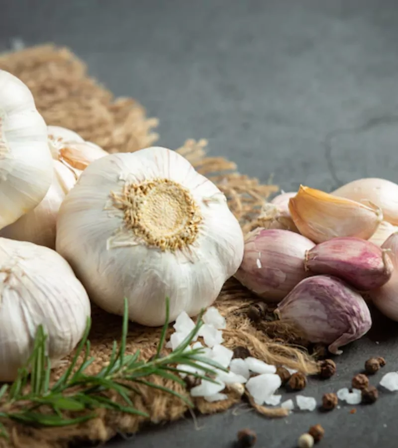 organic-pahadi-garlic-lahsun-cloves-himachalbox