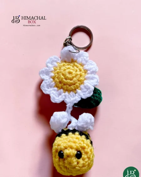 handmade crochet flower bee keychain cute wool keyring